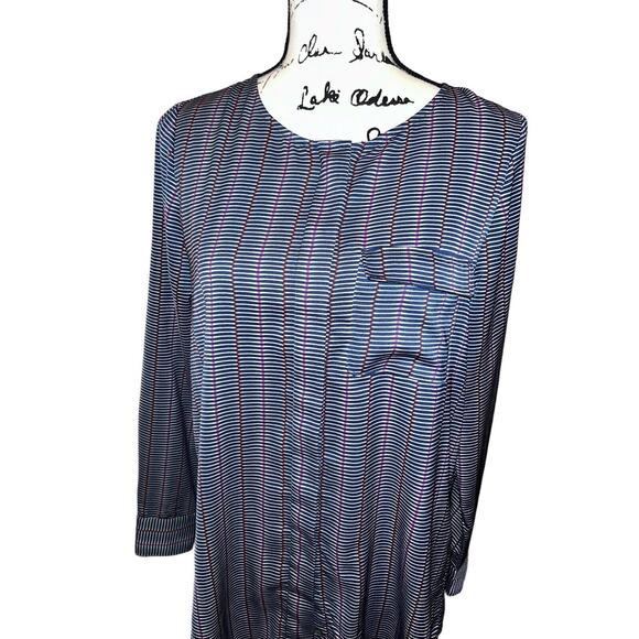 Anthropologie Lilla P Striped Blouse Size Medium Navy Blue Geometric - Picture 2 of 9